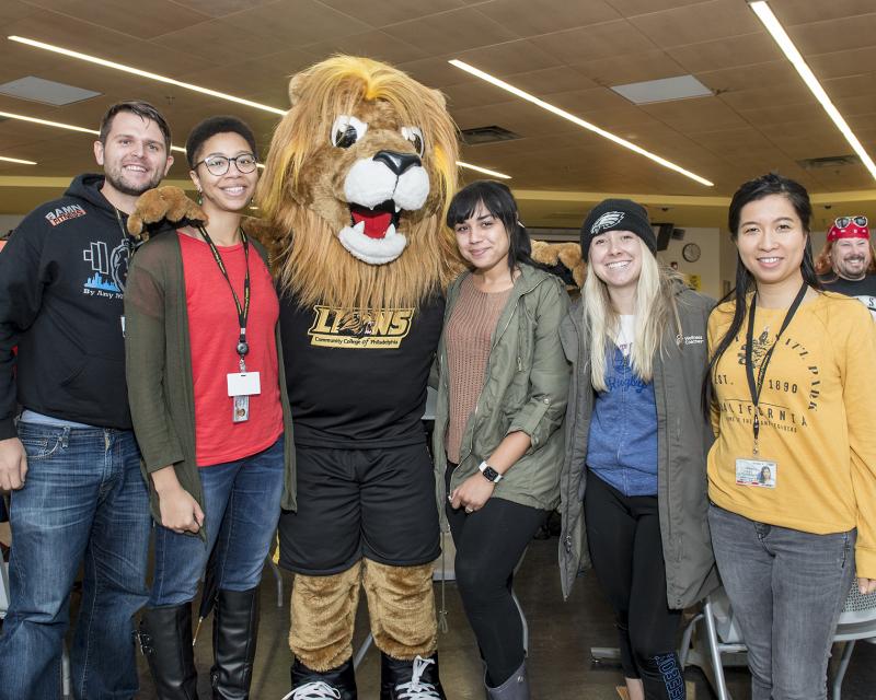 Roary with students